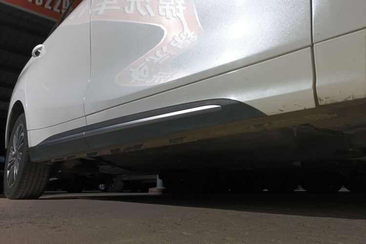 东风风行 风行游艇 2022款 1.5T DCT追风版局部细节9001