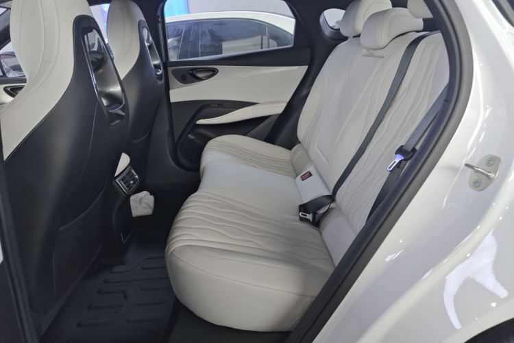 比亚迪 海豹06新能源 2024款 DM-i 120KM旗舰型中控内饰21