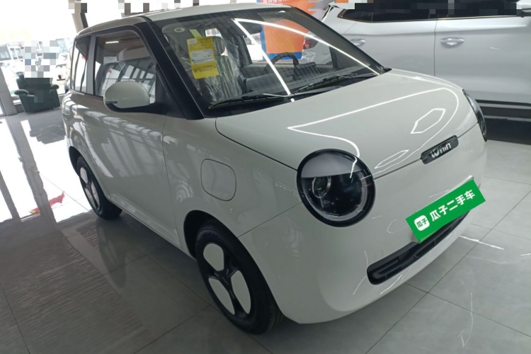 长安启源 长安Lumin 2025款 205km 香沁款车身外观3