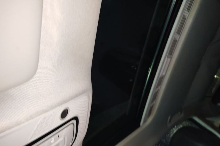 奥迪A4L 2017款 40 TFSI 时尚型局部细节22