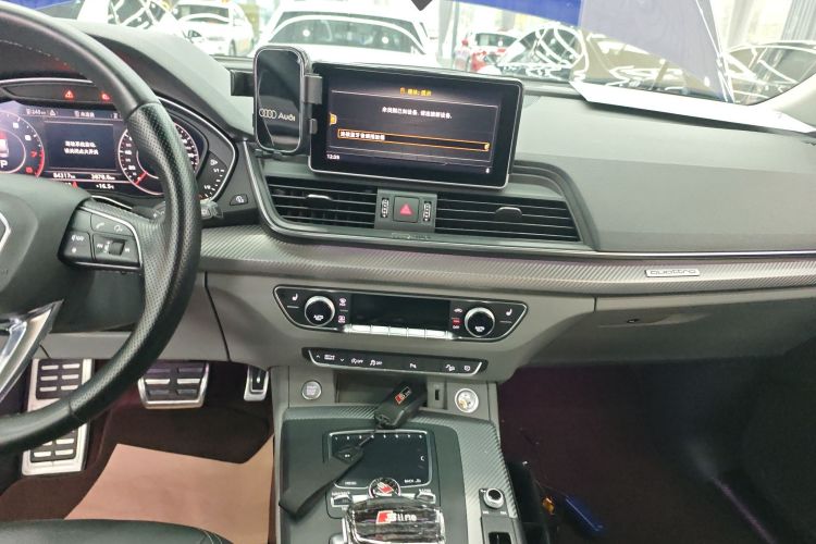 奥迪Q5L 2018款 45 TFSI 尊享时尚型 国VI中控内饰16
