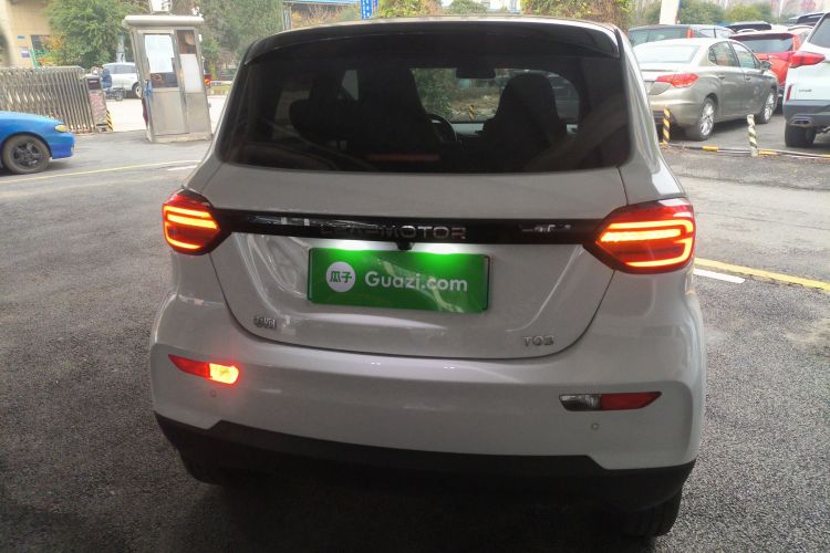 零跑汽车 零跑T03 2025款 310舒享版车身外观6