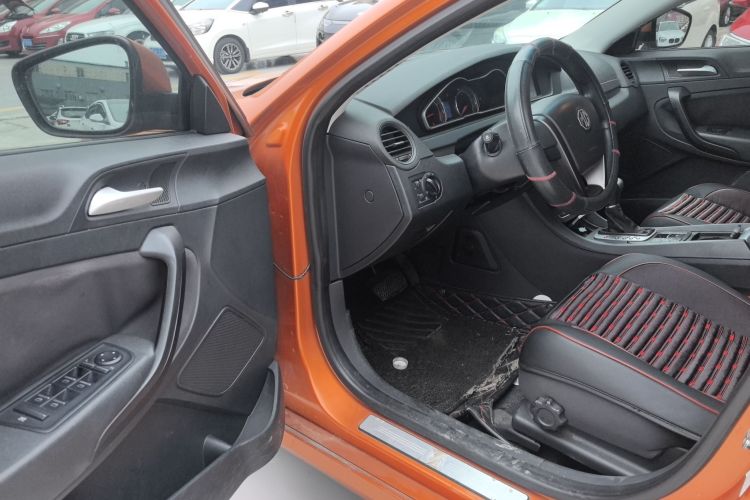 名爵 MG6 2014款 掀背 1.8L 自动驾值版中控内饰7003