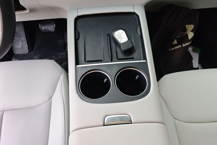 小鹏G6 2023款 700 四驱性能 Max局部细节18