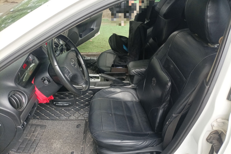 马自达6 2013款 2.0L 自动时尚型局部细节19