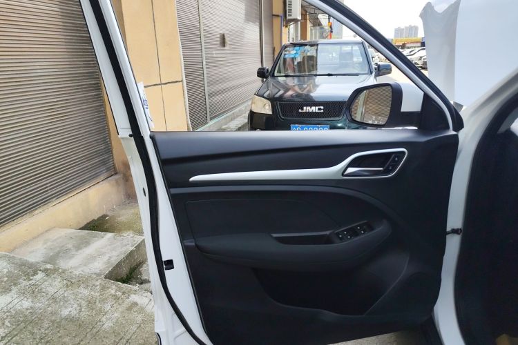 名爵ZS 2018款 1.5L 手动舒适版 国V中控内饰7007