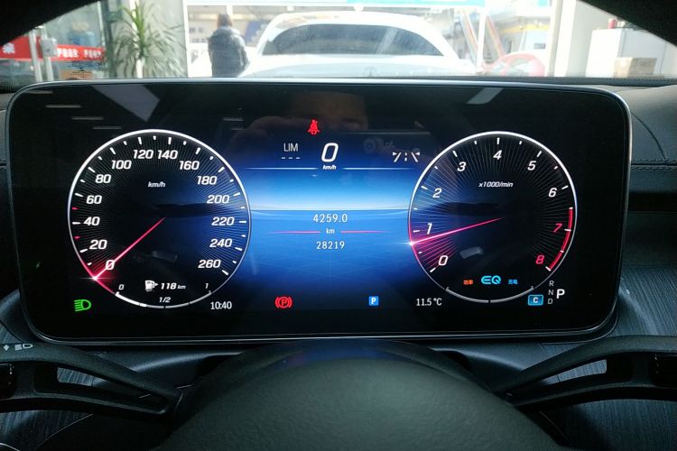 奔驰C级 2022款 C 260 L 皓夜运动版局部细节14