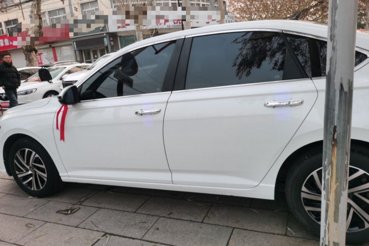 大众 朗逸 2023款 300TSI DSG满逸版车身外观4