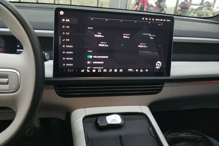 小鹏G6 2023款 580 长续航 Pro中控内饰16