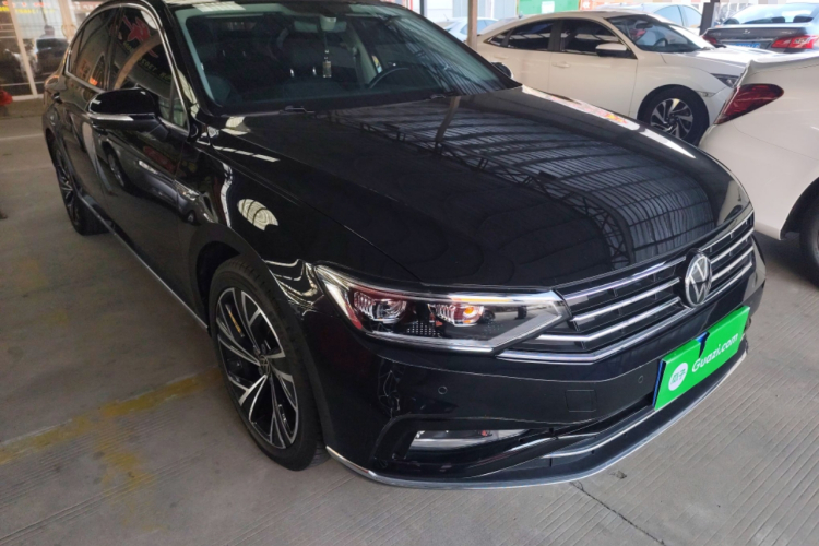 大众 迈腾 2020款 330TSI DSG 豪华型车身外观3