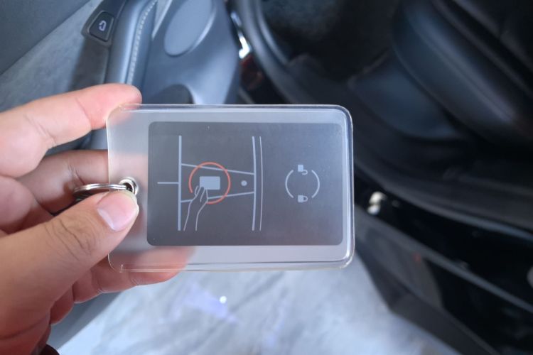 特斯拉 Model Y 2022款 改款 后轮驱动版中控内饰7001