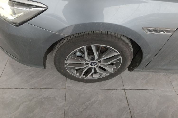 比亚迪 秦PLUS 2021款 DM-i 55KM 旗舰型车身外观6001