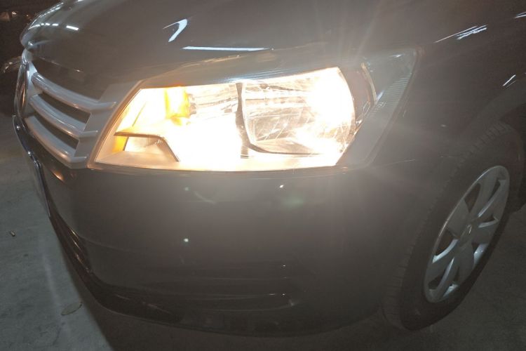 大众 桑塔纳 2015款 1.4L 手动风尚版局部细节36