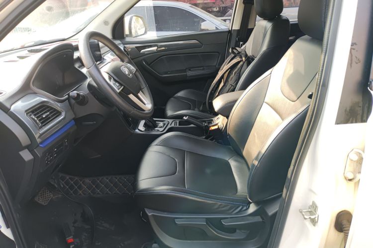 北汽威旺M60 2017款 1.5T CVT钻石版局部细节19