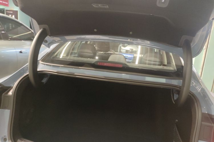 零跑汽车 零跑B01 2025款 550激光雷达版机舱底盘23