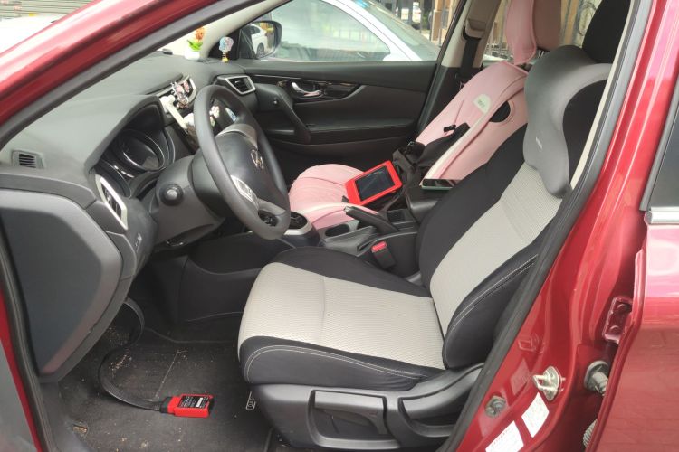 日产 逍客 2016款 2.0L CVT精英版局部细节19