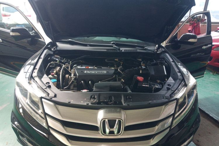 本田 歌诗图 2016款 2.4L 豪华版机舱底盘24