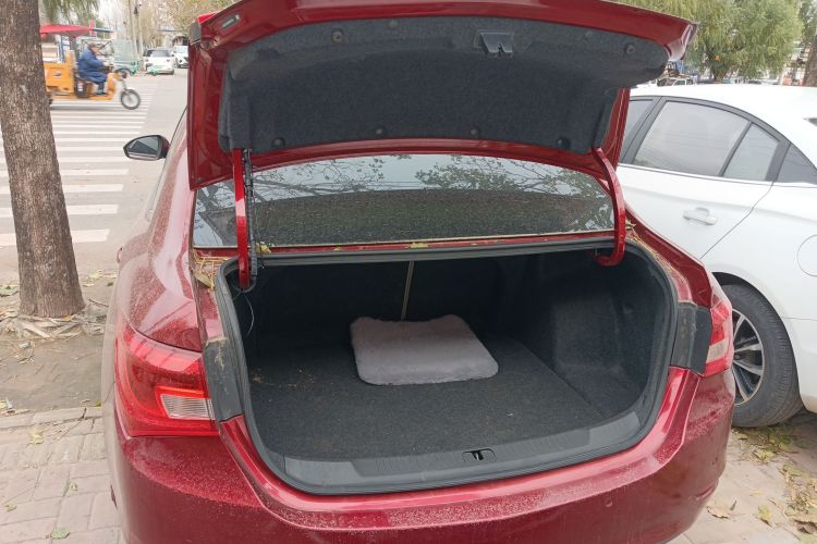 别克 英朗 2017款 15N 自动精英型机舱底盘23