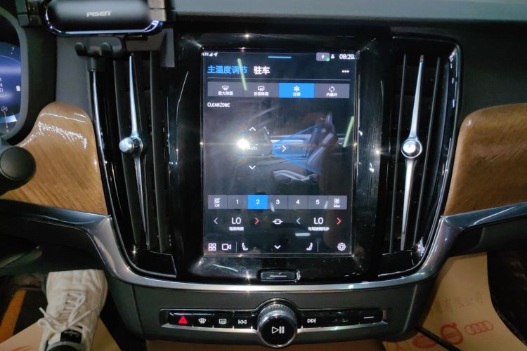 沃尔沃S90 2023款 B5 智逸豪华版中控内饰16