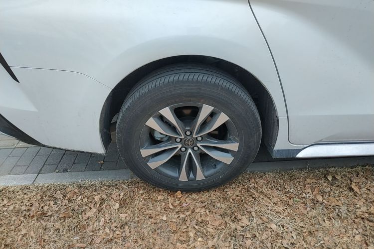 丰田 格瑞维亚 2024款 2.5L混动 豪华版车身外观6008