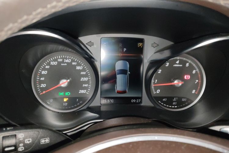 奔驰GLC 2019款 GLC 260 L 4MATIC 动感型中控内饰14