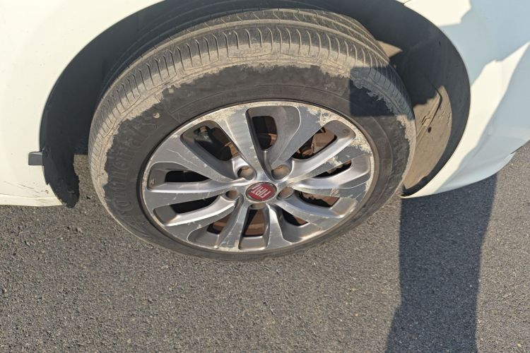 菲亚特 菲翔 2014款 1.4T 手动劲享版车身外观10