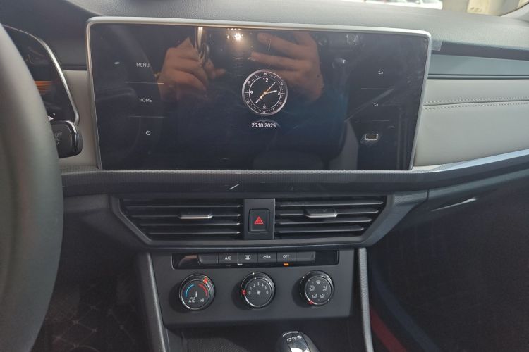 大众 宝来 2023款 200TSI DSG畅行版中控内饰16