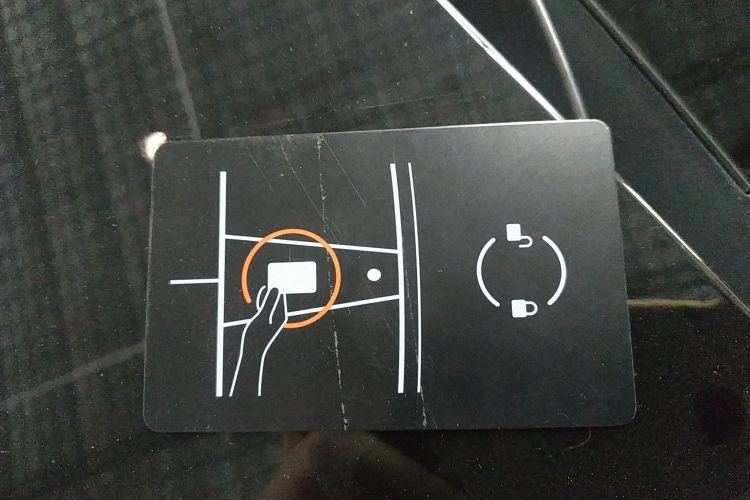 特斯拉 Model Y 2023款 后轮驱动版中控内饰7001