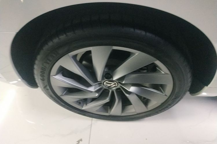 一汽-大众CC 2023款 380TSI 夺目版车身外观6008