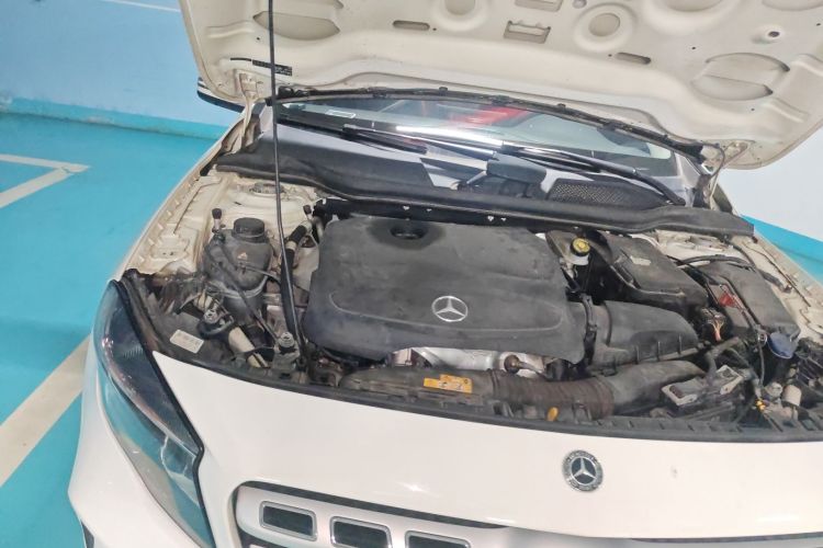 奔驰GLA 2018款 GLA 200 动感型局部细节9006