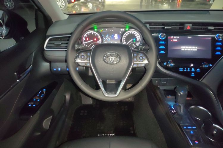 丰田 凯美瑞 2019款 2.5G 豪华版 国VI中控内饰13