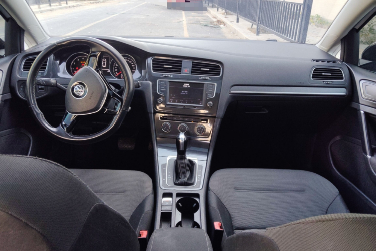 大众 高尔夫 2017款 230TSI 自动舒适百万辆纪念版中控内饰12