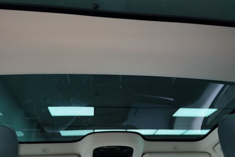 雷克萨斯RZ 2023款 450e 四驱纵享版局部细节22