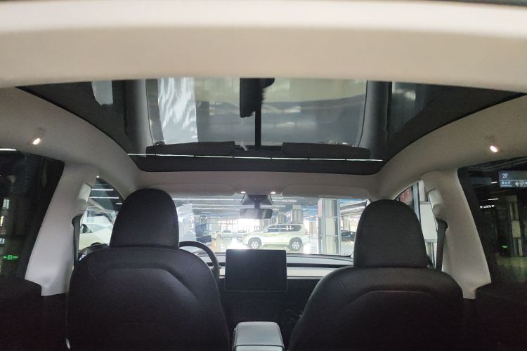 特斯拉 Model Y 2022款 改款 后轮驱动版局部细节22