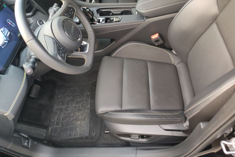 领克03 2025款 1.5TD DCT冠军版Pro局部细节19