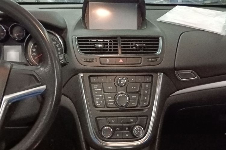 别克 昂科拉 2015款 1.4T 自动两驱都市精英型中控内饰16