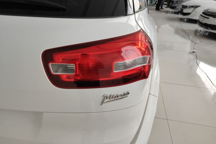 雪铁龙 C4 PICASSO 2015款 1.6T 时尚型 5座车身外观9