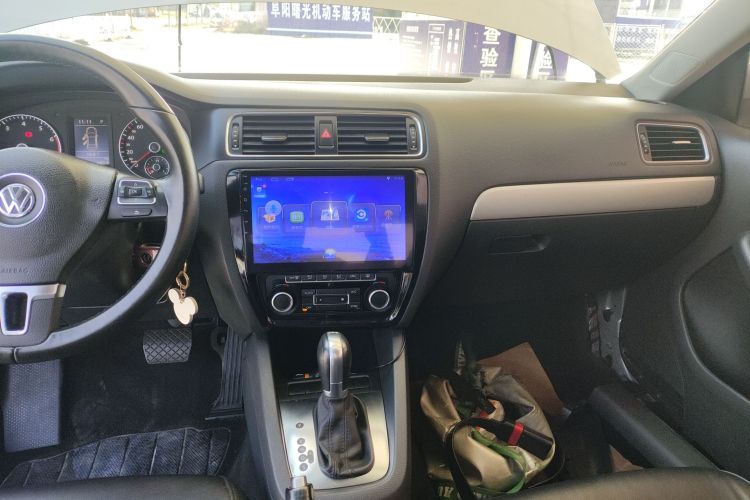 大众 速腾 2014款 改款 1.4TSI 自动豪华型中控内饰16