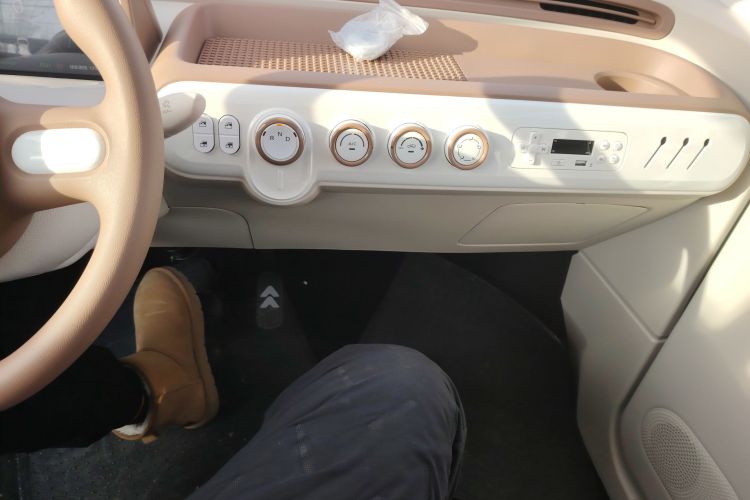 奔腾小马 2026款 222km 萌趣马 Plus中控内饰18