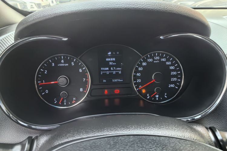 起亚K3 2016款 1.6L 手动GLS中控内饰14