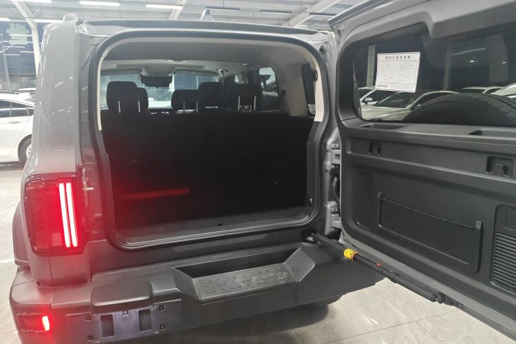 坦克300 2021款 越野版 2.0T 征服者局部细节23