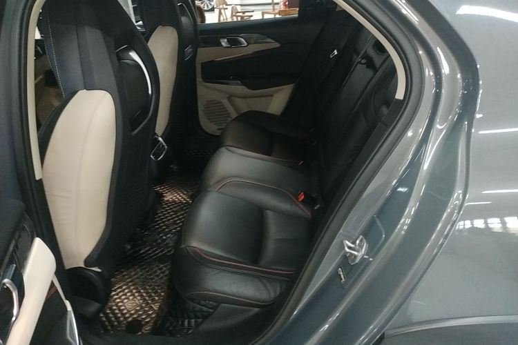 领克02 2018款 1.5T DCT两驱耀Pro版 国V中控内饰21