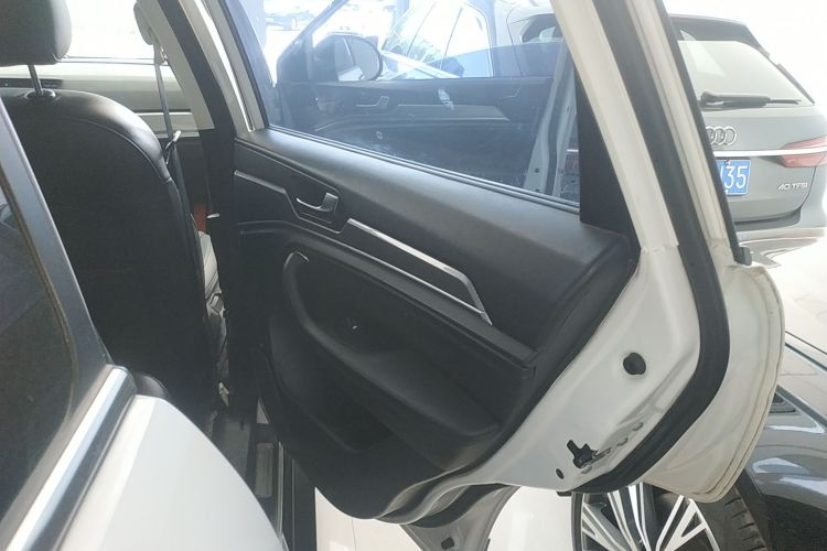 哈弗H6 2018款 红标 运动版 1.5T 自动两驱精英型中控内饰45