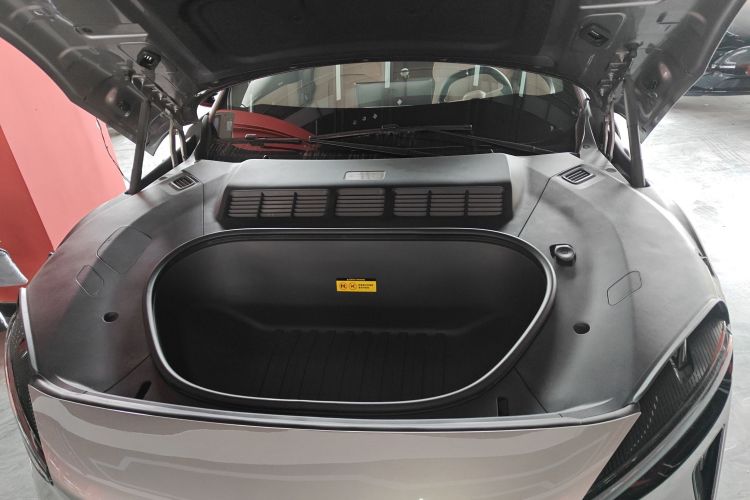 小米汽车 小米YU7 2025款 超长续航后驱版局部细节24