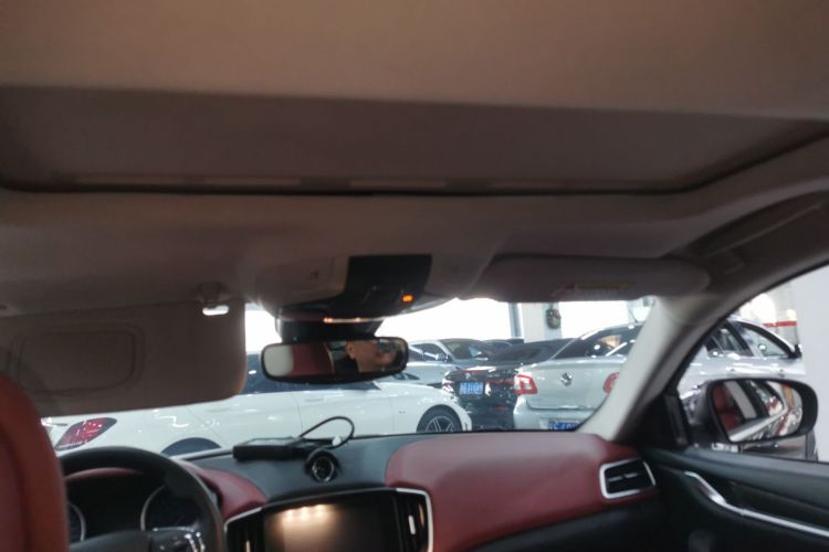 玛莎拉蒂 Ghibli 2020款 3.0T 标准版中控内饰22