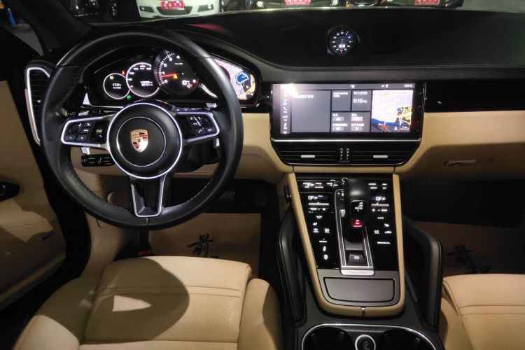 保时捷 2018款 Cayenne 3.0T中控内饰16