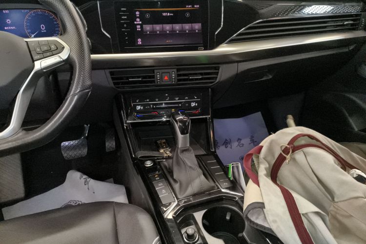 大众 帕萨特 2022款 330TSI 精英版中控内饰16