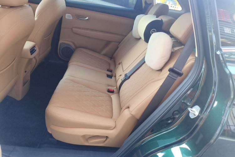 蓝电E5 PLUS 2026款 165km 长续航先享版Ultra 7座中控内饰21