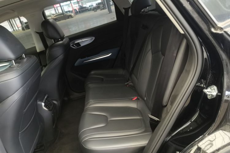 奔腾T90 2023款 1.5T DCT 自动豪华型中控内饰7004