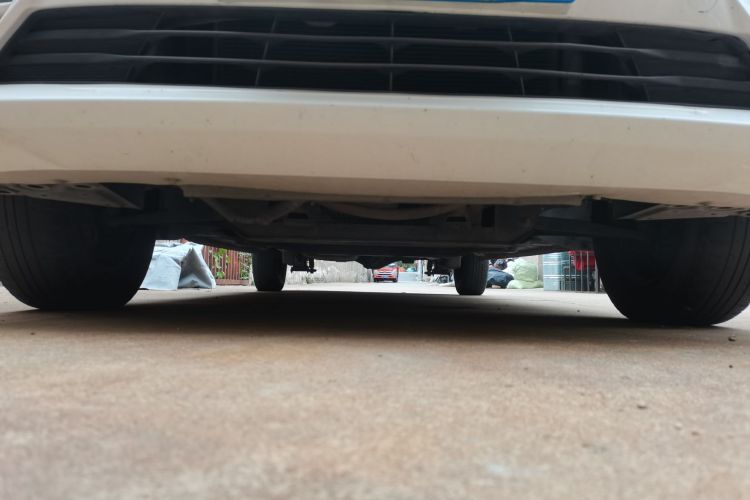 五菱汽车 五菱宏光 2019款 1.5L S基本型国VI LAR局部细节9008